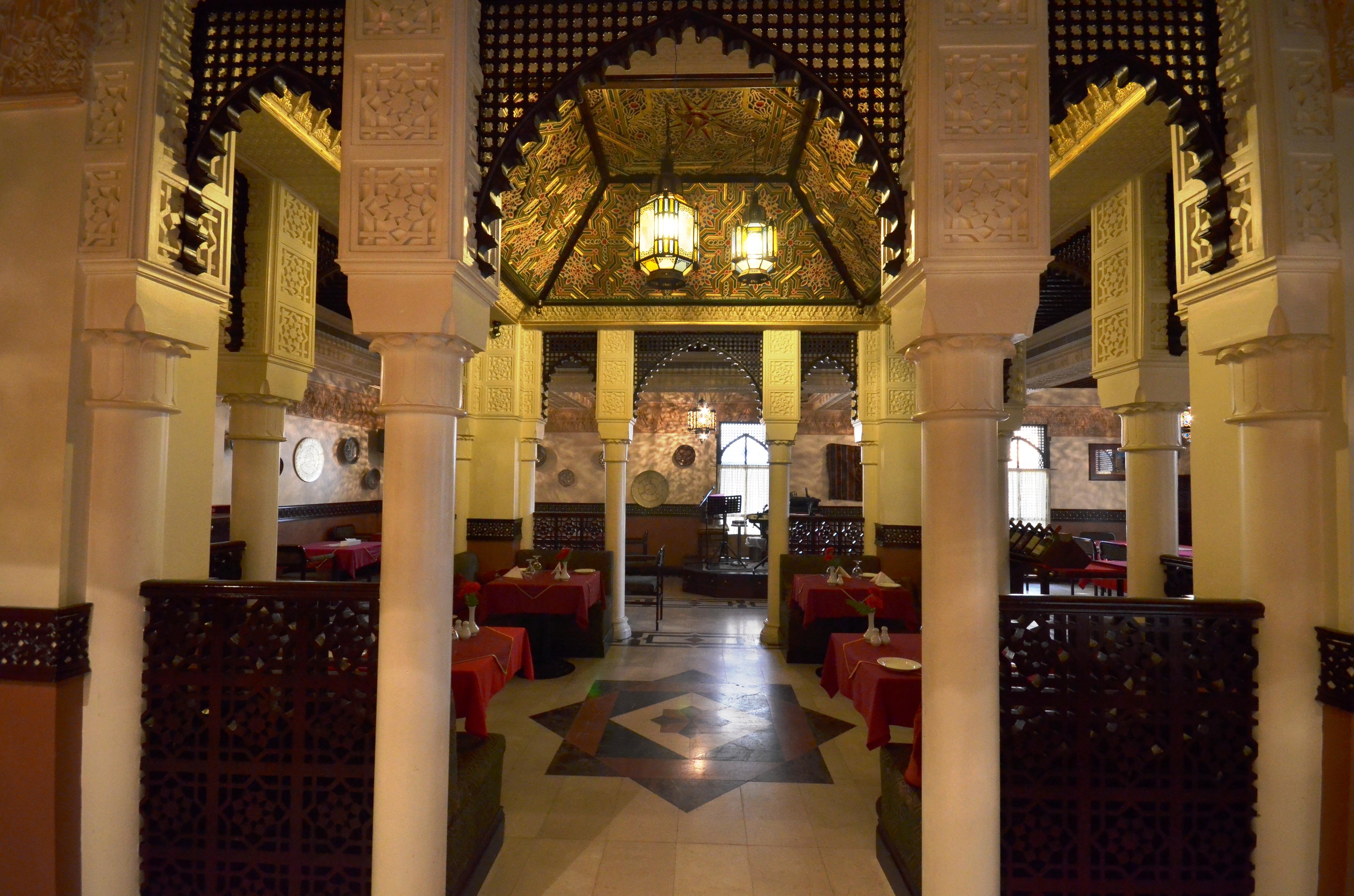 Delmon International Hotel Manama Exterior foto