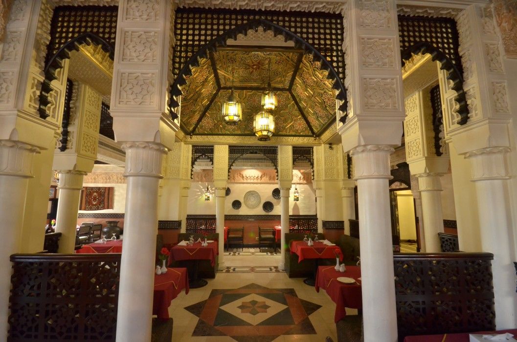 Delmon International Hotel Manama Exterior foto